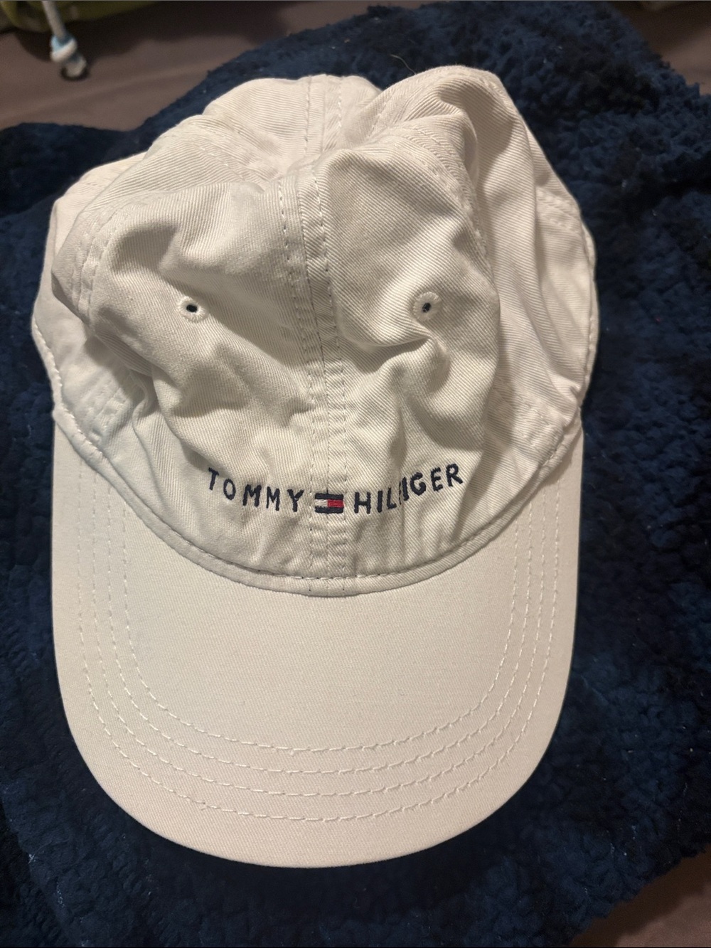 Tommy Hilfiger White Cap with Navy & Red Logo